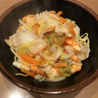 中華麺で野菜たっぷりかた焼きそば